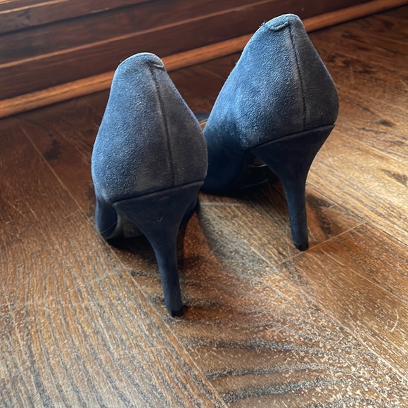 Nine West Navy Suede Shoes - Picture 2 of 3